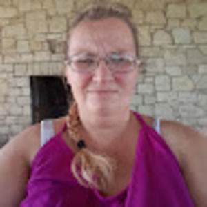 Meet your Posher, Robyn